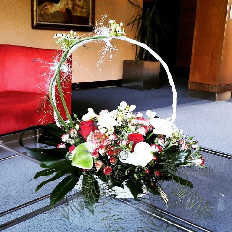 Park Hotel Green Europe Haskovo Bagian luar foto
